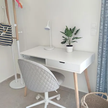 With 2 Bedrooms - 2 Bathrooms - Private Pool - Wifi 350 Mbps شاراكي