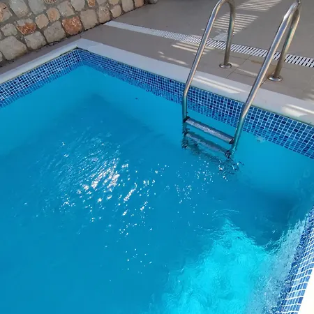 With 2 Bedrooms - 2 Bathrooms - Private Pool - Wifi 350 Mbps فيلة *